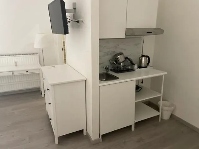 Konukevi Piazza Cavour 4*